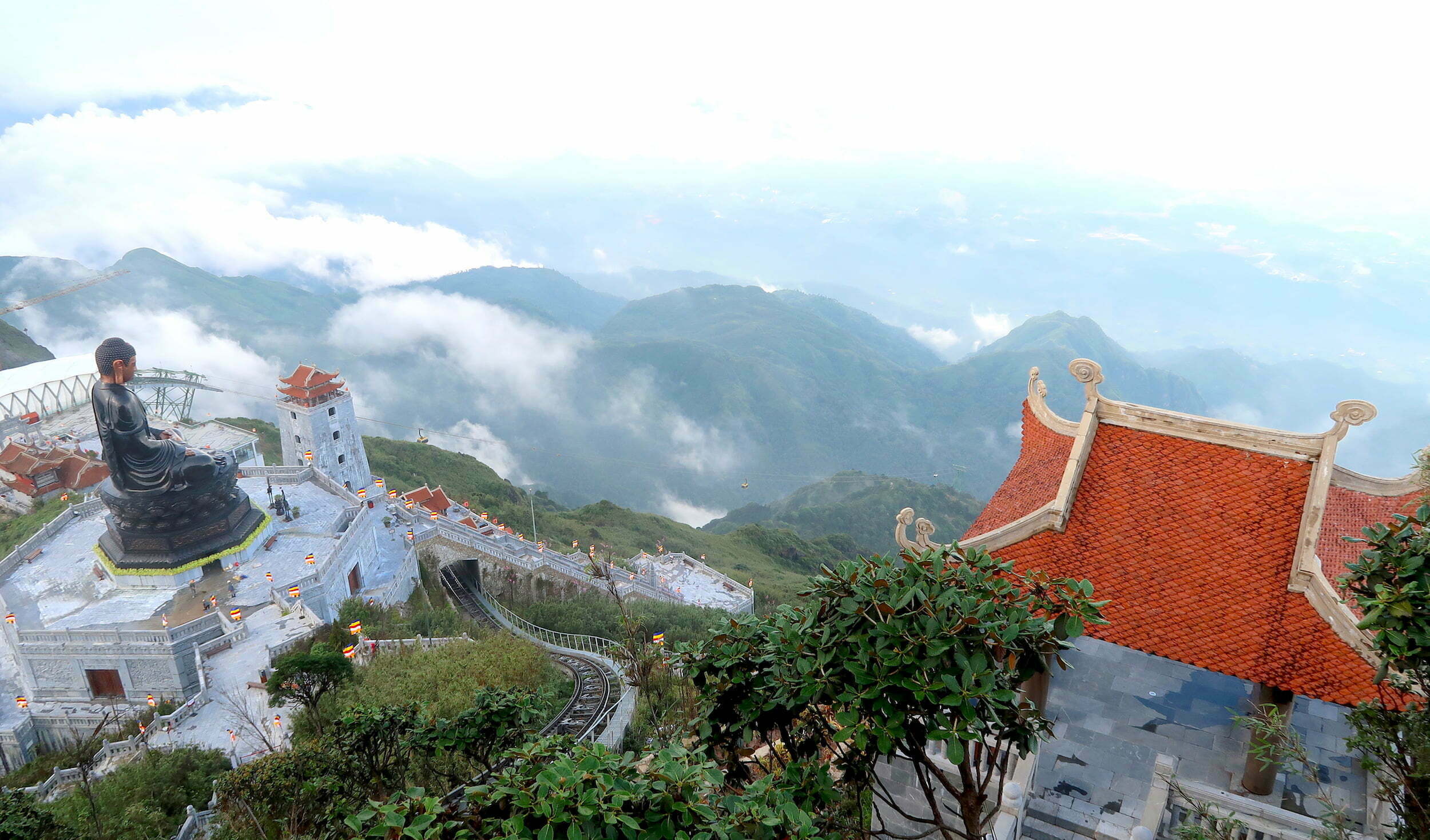 Met de kabelbaan & een trekking door Sapa / Vietnam